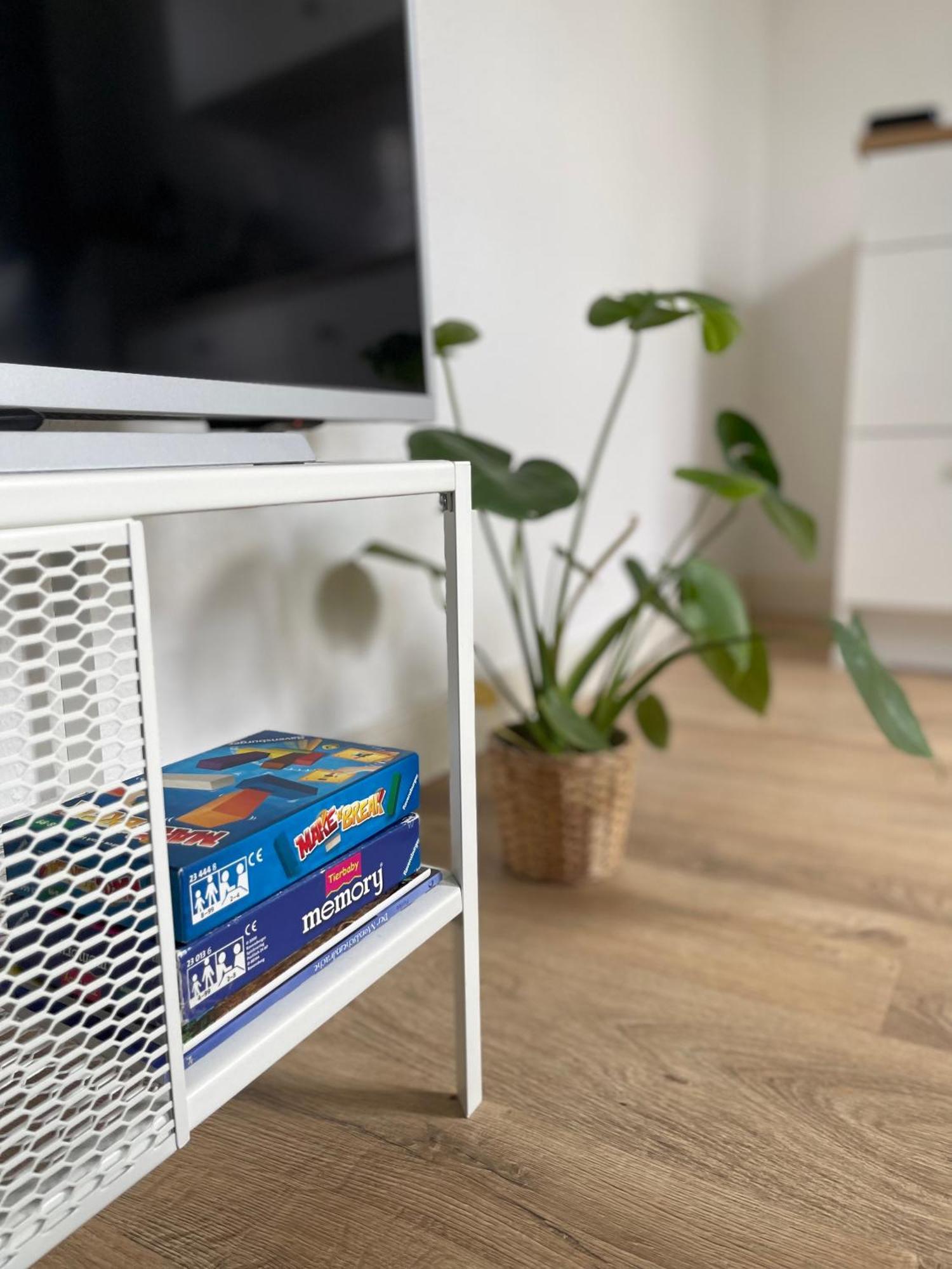 Raha Apartments - Charmantes Studio-Apartment - Hbf - Gratis Parkplatz Erfurt Room photo